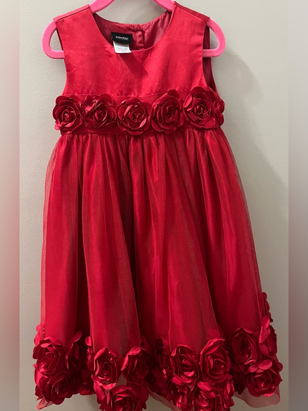 Holiday Editions Red Rose Trim Tulle Party Dress
Size 4T